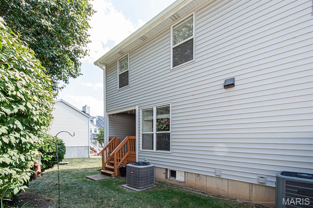 Spring Hill Farm Condo 22nd - Residential