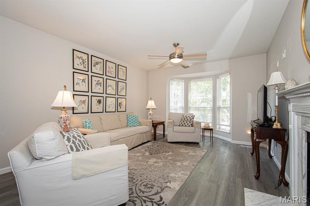 Spring Hill Farm Condo 22nd - Residential