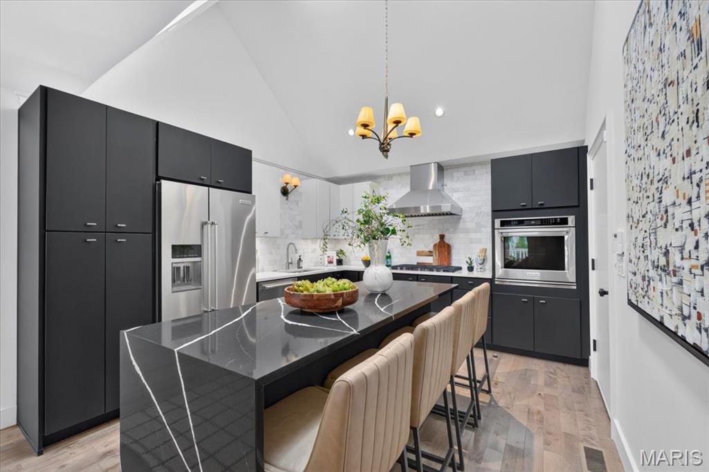 Kingsbury Square - Residential