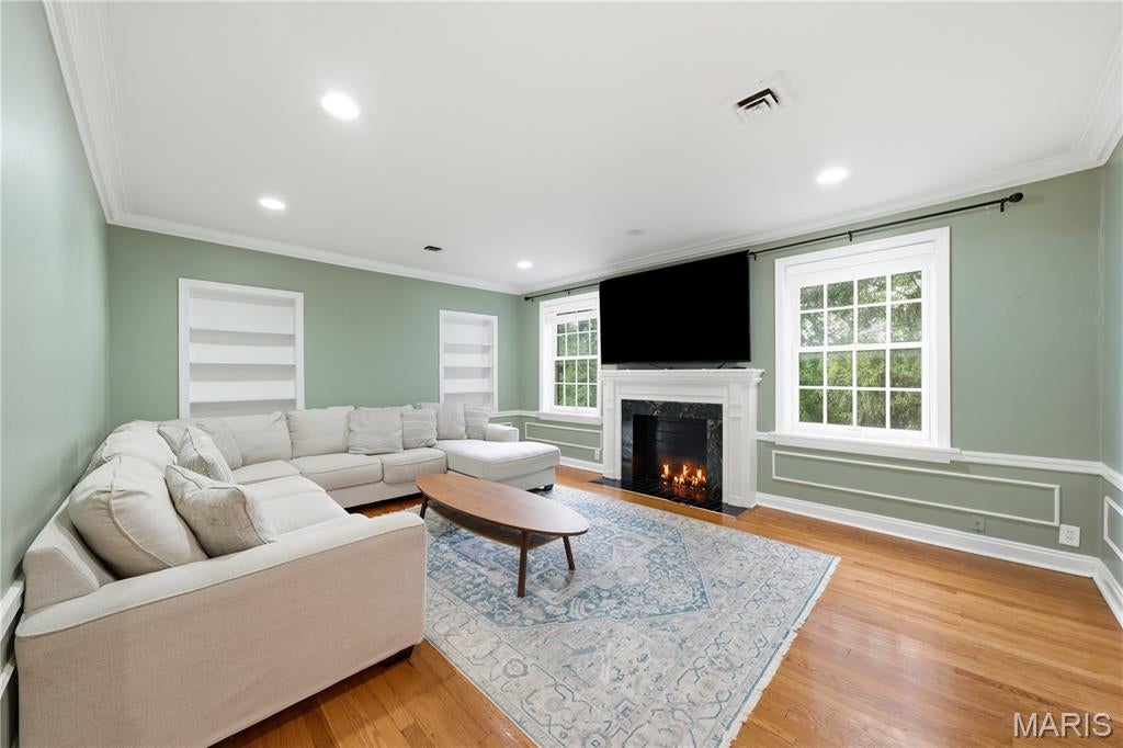 Wellington Way Condo - Residential