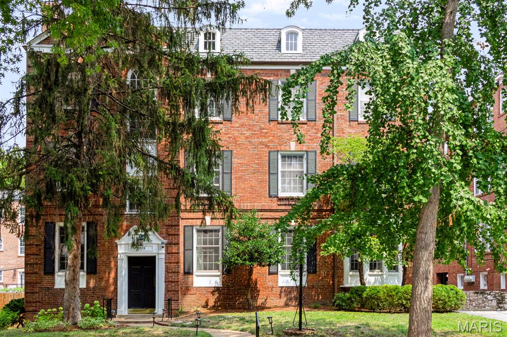 Wellington Way Condo - Residential