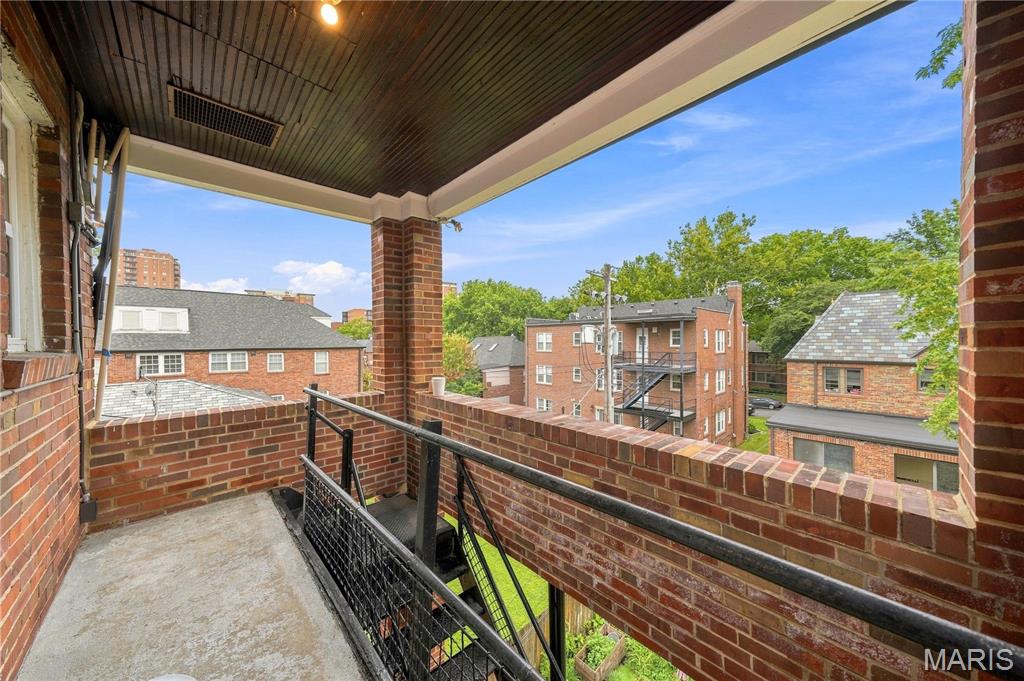 Wellington Way Condo - Residential