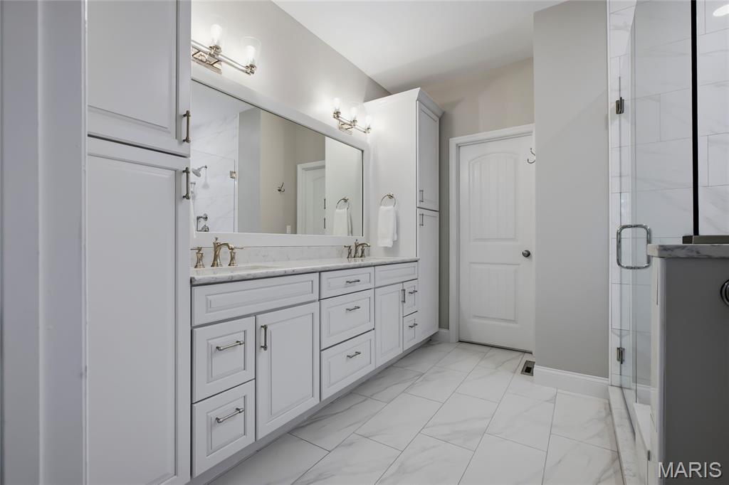 Manors At Meadowbrook - Residential