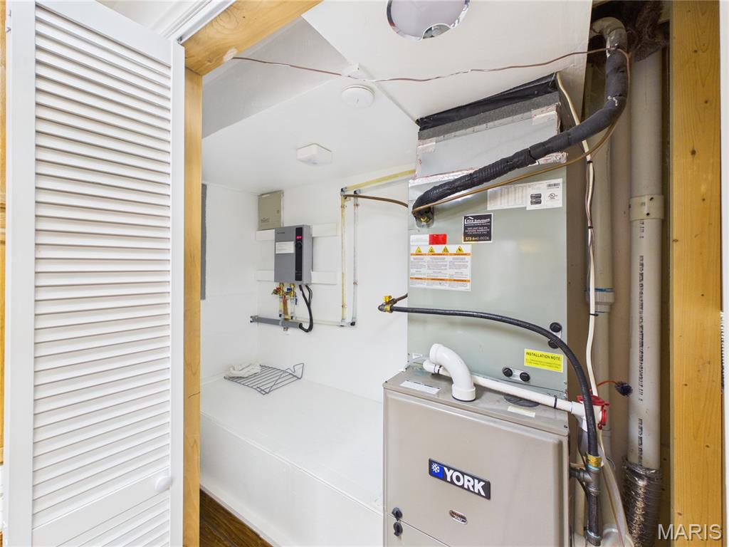Lock Loma Sub - Residential