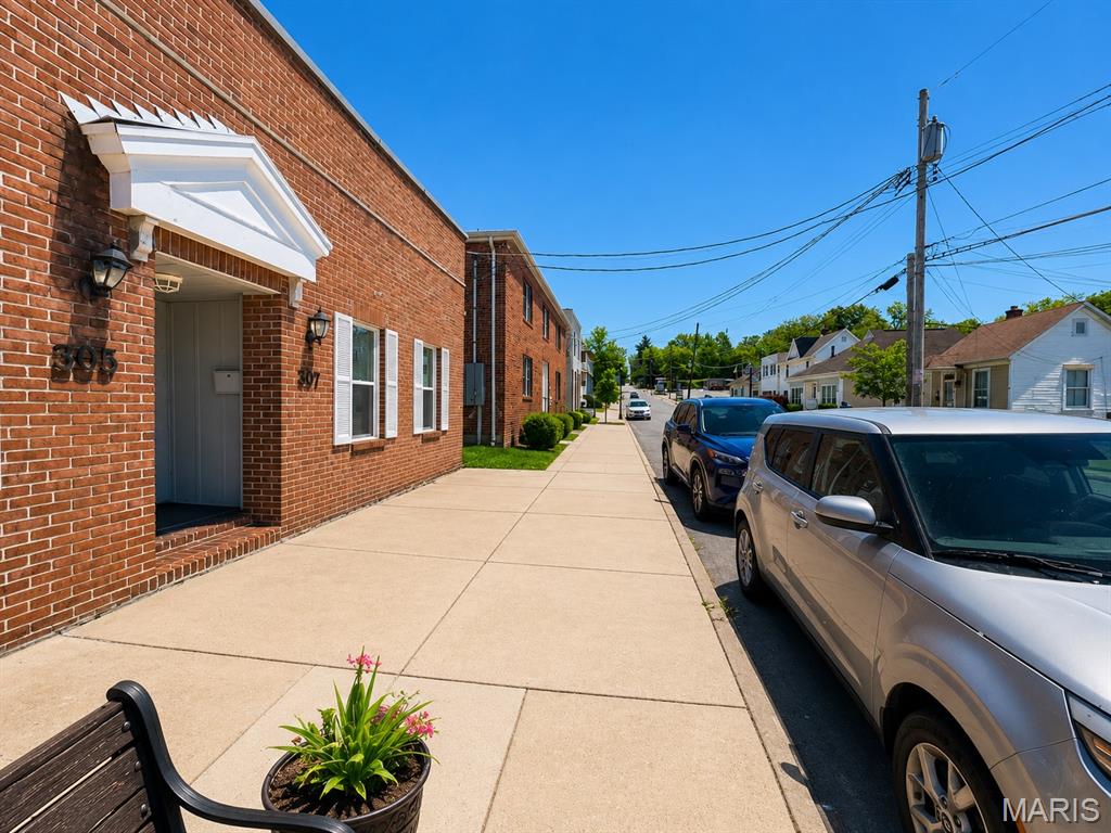Old Town Of St Ferdinand - Commercial Lease