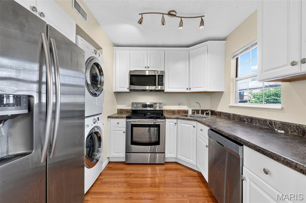 Brentwood Forest Condo Ph Seven - Residential