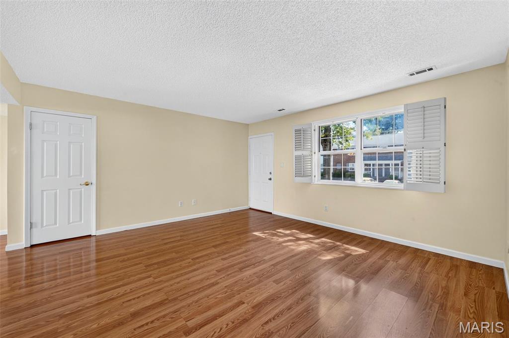 Brentwood Forest Condo Ph Seven - Residential