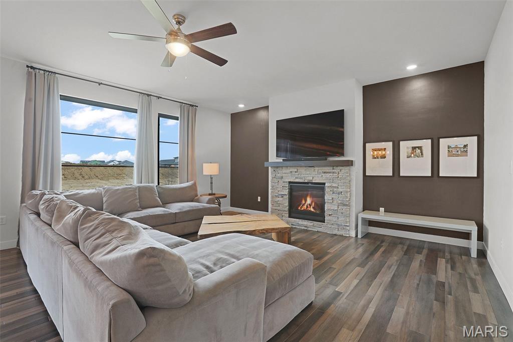 Hawthorne Hills Sub - Residential