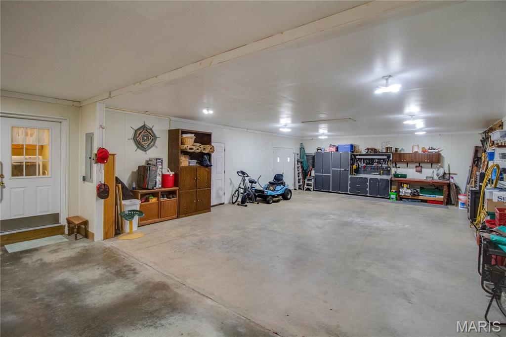 Hurricane Sub - Residential