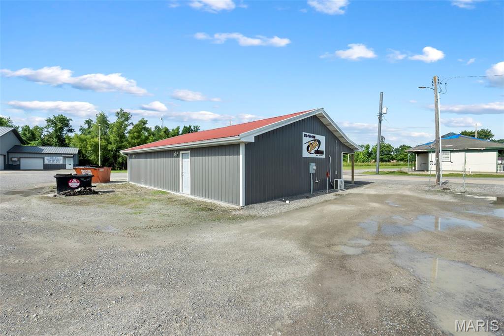 n/a - Commercial Sale