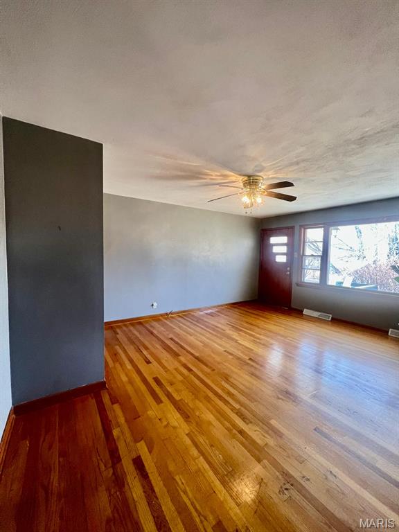 Elm Pt Place - Residential Lease
