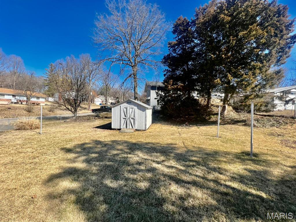 Elm Pt Place - Residential Lease
