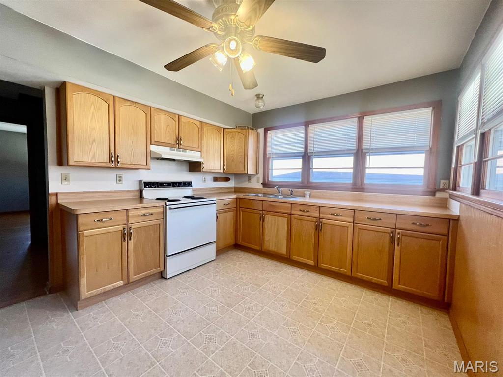 Elm Pt Place - Residential Lease