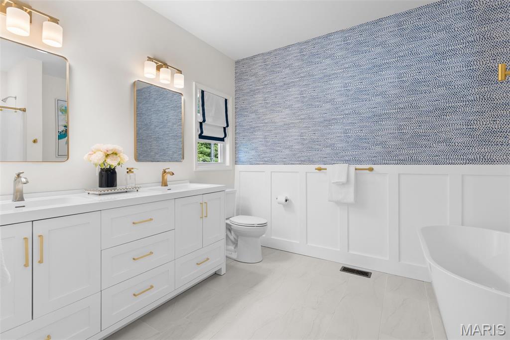 Crestwood First Add - Residential