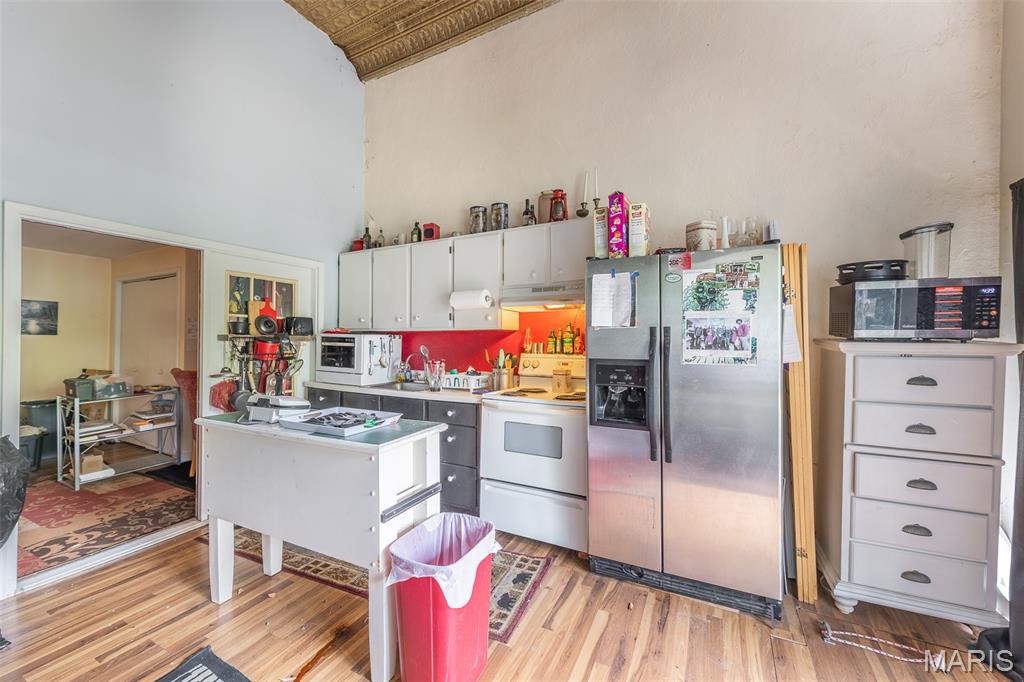 Russells Add - Commercial Sale