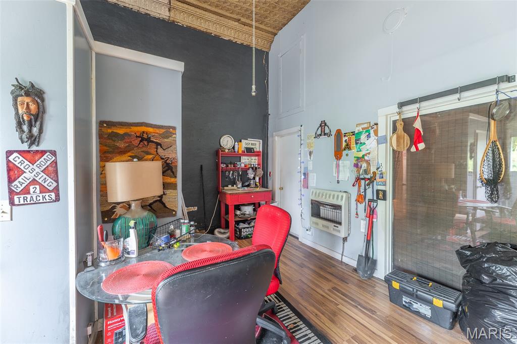 Russells Add - Commercial Sale