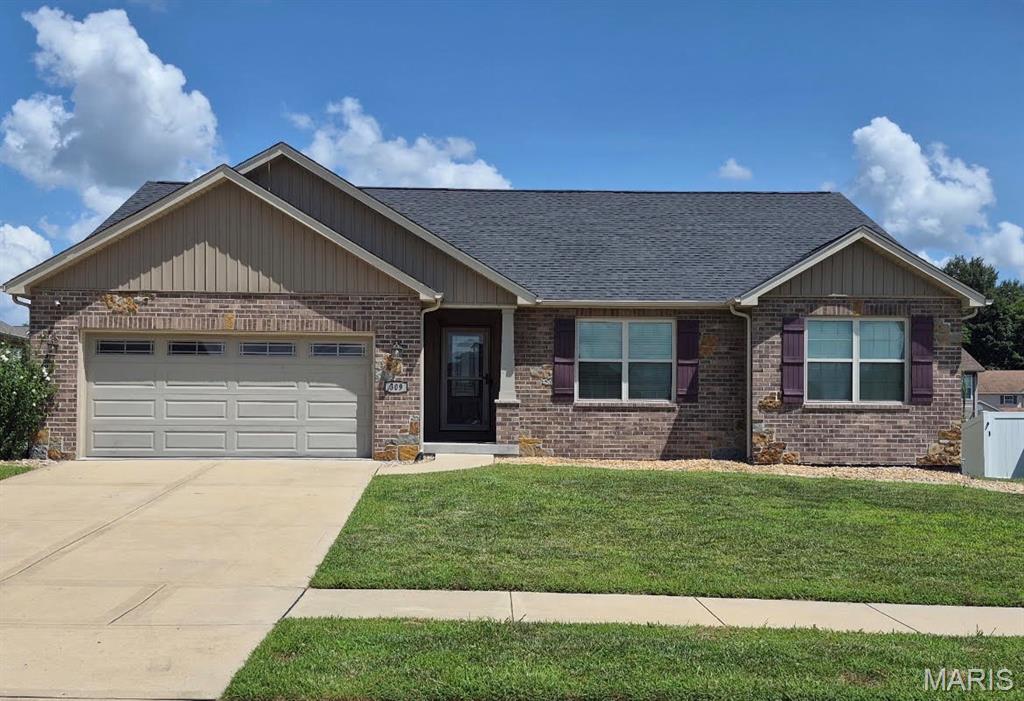 Welcome Home to Wingate, desirable Mascoutah district community! 1 story living, 3,000 sq ft of finished living space in cul-de-sac location with walk-out basement! Main floor boast vaulted ceiling, fireplace, LVP flooring, this home offers updated space inside and out! Spacious open concept througout main level, a large kichen features beautiful cabinetry, granite counters, large island, perfect for hosting & gathering! Large yard with walk-out lower level & oversized deck with, two beautiful fruit trees, and fully fenced yard for outdoor enjoyment. Lower level will SHOCK YOU with its space, is fully finished with rec room, bedroom, bath & storage. SPACE for everything! Sump pump and radon mitigation system are already installed for the new buyers.  Close to desirable conveniences for easy living.