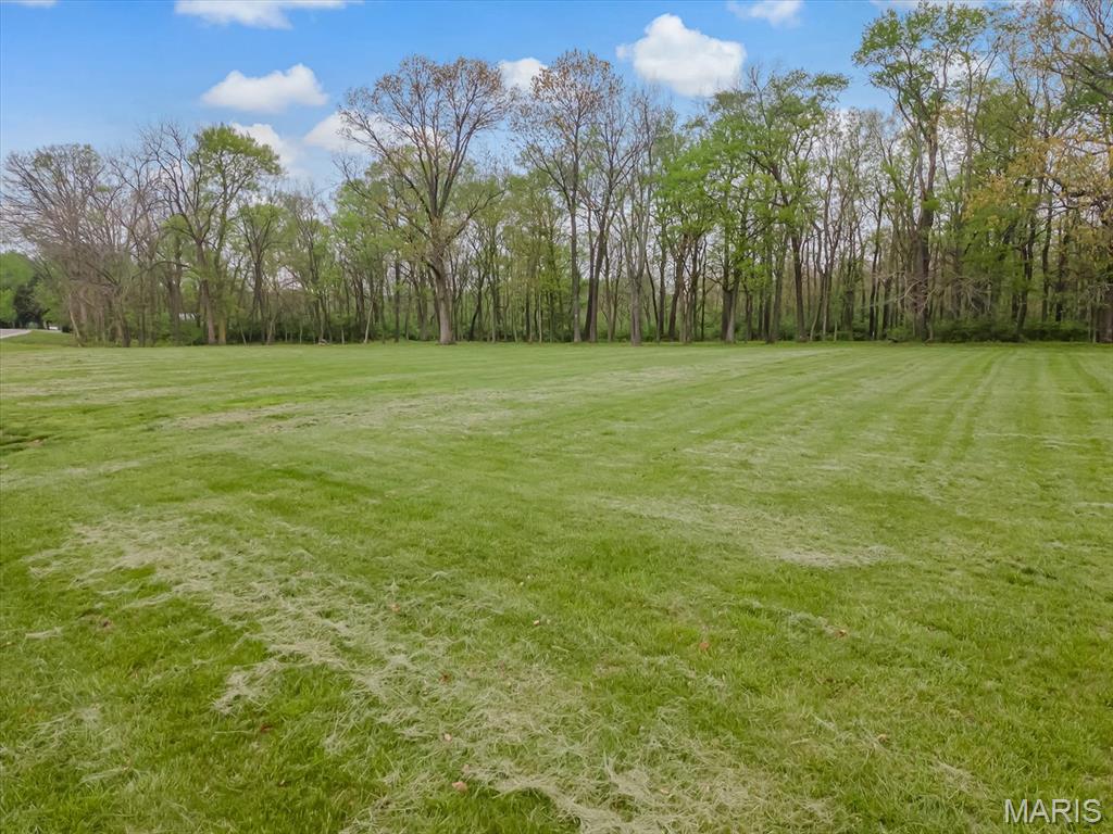 Discover the perfect opportunity to build your dream home on this beautiful 2.5-acre lot! This property is cleared and ready for construction. Electric and water have already been conveniently run to the lot. Ideally located just off Route 3, this property offers a quick commute to St. Louis, convenient access to local amenities, and is situated within the Waterloo School District. Whether you're ready to build now or planning for the future, this spacious lot provides ample space to bring your vision to life. Schedule a showing today!