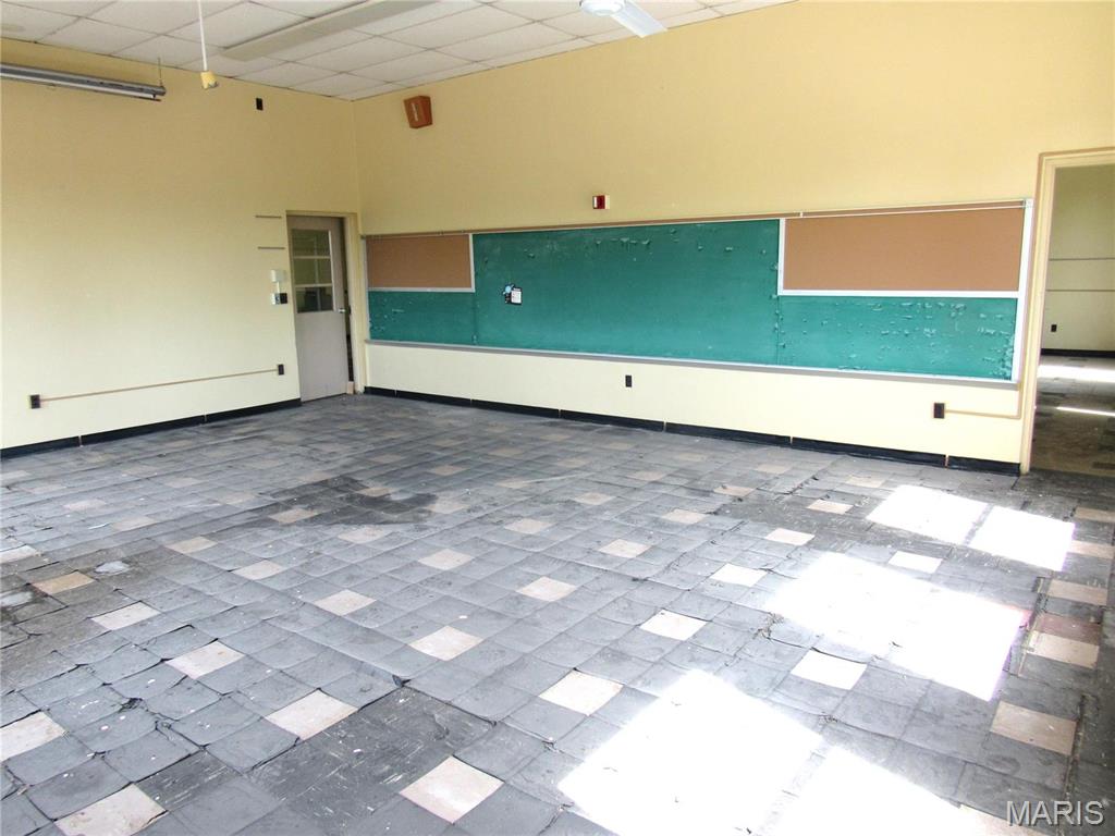 Not in a subdivision - Commercial Sale