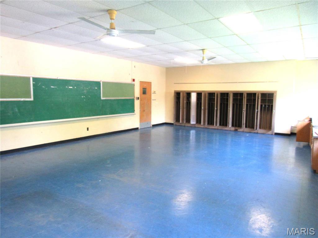 Not in a subdivision - Commercial Sale