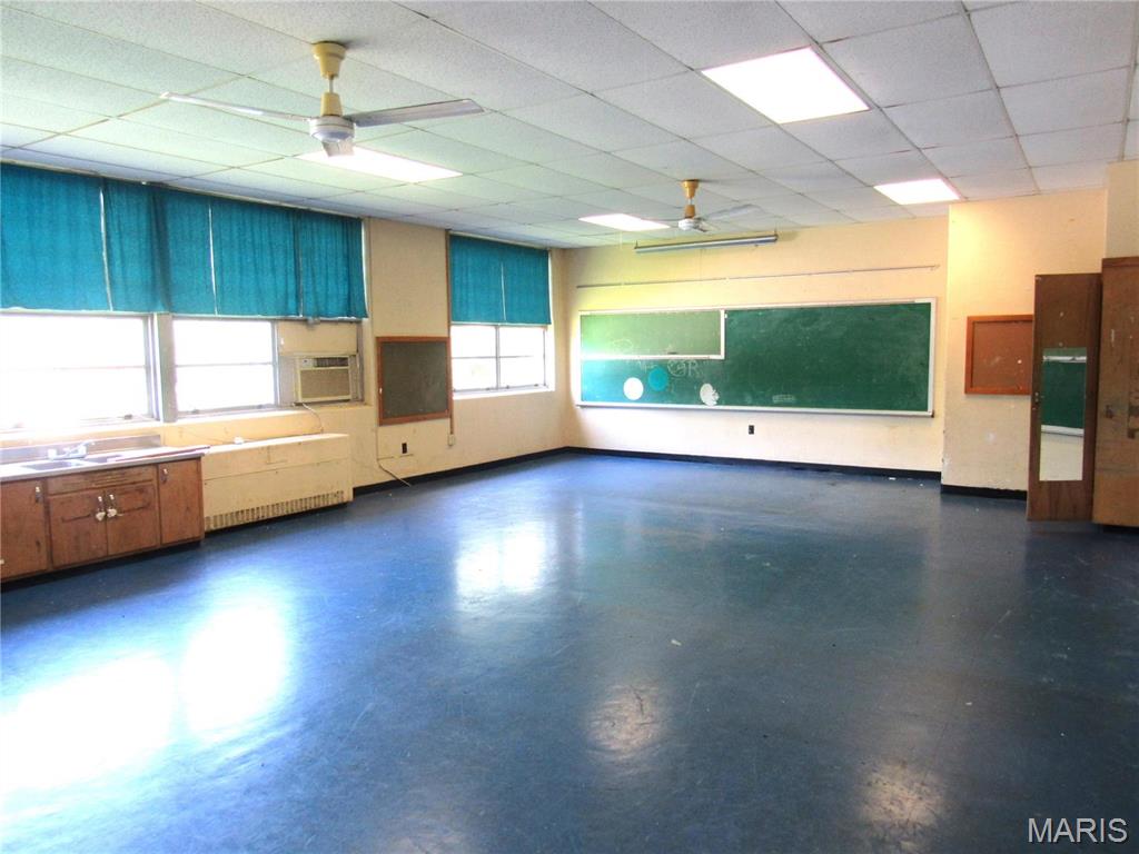 Not in a subdivision - Commercial Sale