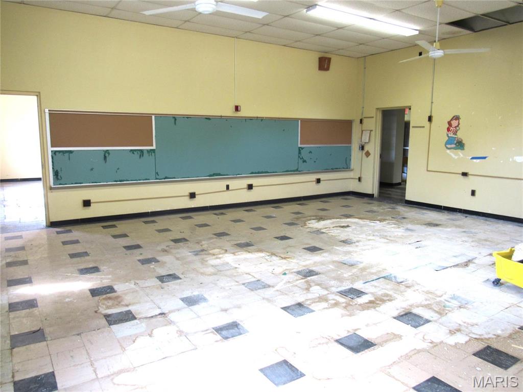 Not in a subdivision - Commercial Sale