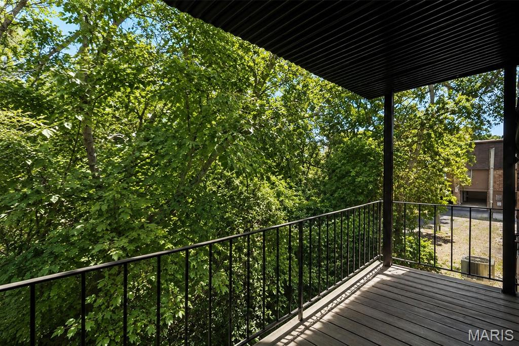 Forum West Condo Sec Ii - Residential