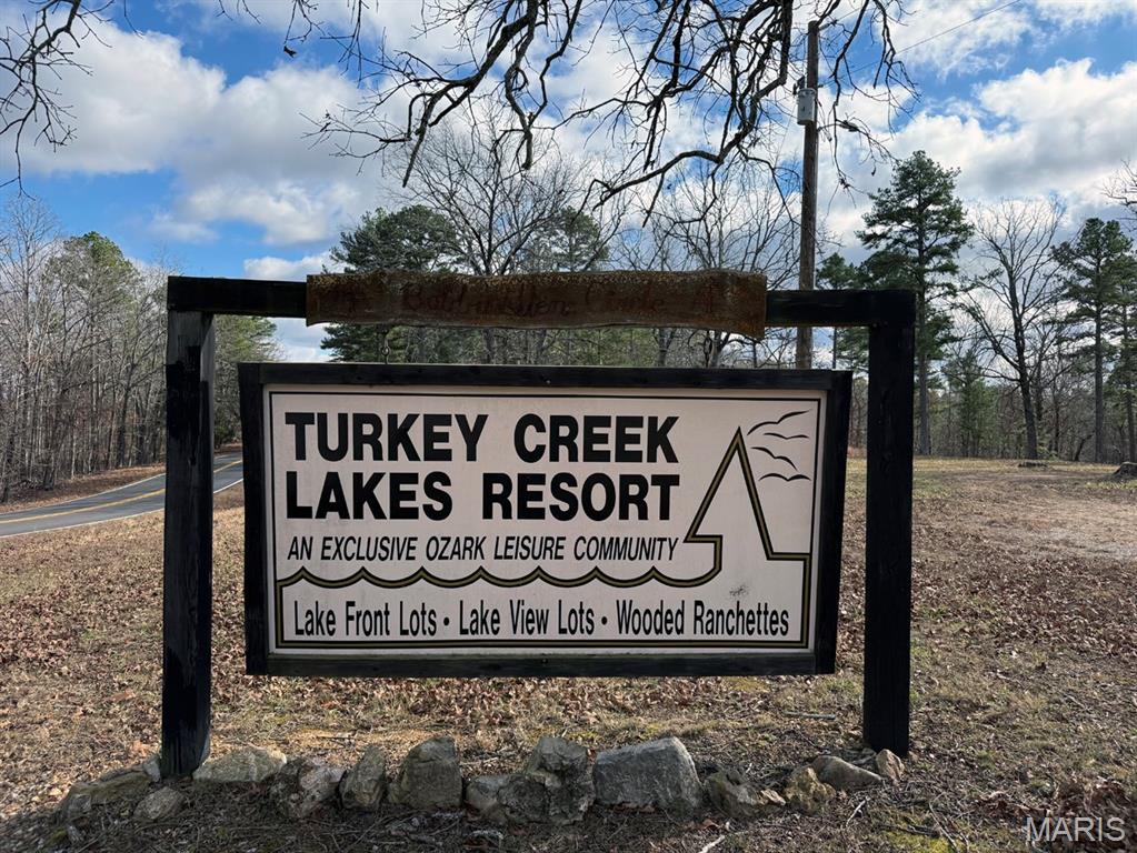 Escape to your own private retreat with approximately 25 acres located in the highly desirable Turkey Creek Resort in Lowndes, Missouri. This secluded property offers the perfect blend of recreation, relaxation, and natural beauty. Turkey Creek Resort features three lakes, each with boat ramps, swimming access, and community beach areas for landowners and their guests to enjoy.  Exciting improvements are underway, including two new pavilions being constructed on two of the larger lakes, along with a new gated entrance featuring coded access for property owners only, enhancing privacy and security throughout the development.
Wildlife: Small Game, Turkey, Whitetail Deer
Recreation: ATV Trails, Bike Trails, Fishing, Hiking Trails, Hunting, Watersports
Water Access: Lake beaches, swimming & boat ramp Privileges
Possible Use: Hunting, Recreational, Residential, Single Family
Lake Access: Exclusive rights to large private community lakes.
