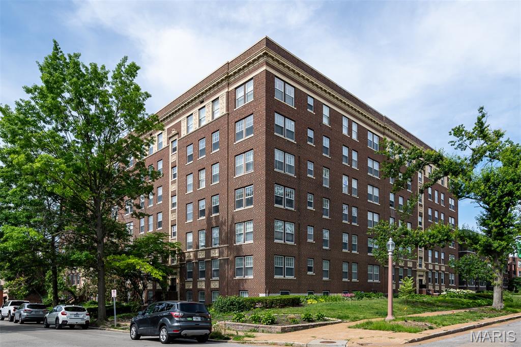 Randolph Condos - Residential