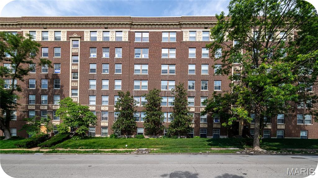 Randolph Condos - Residential