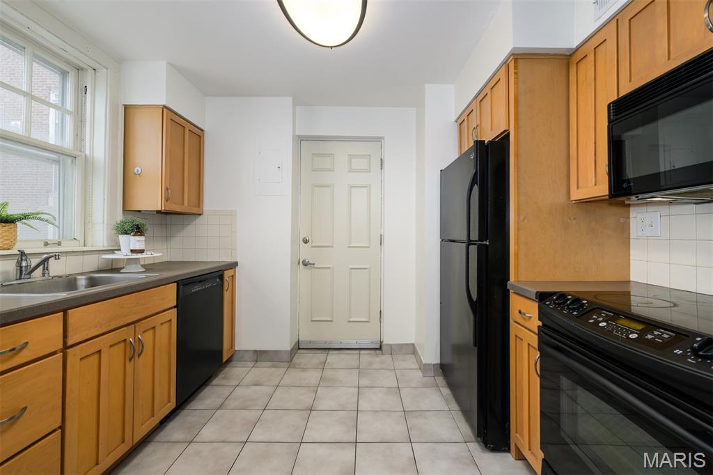 Randolph Condos - Residential