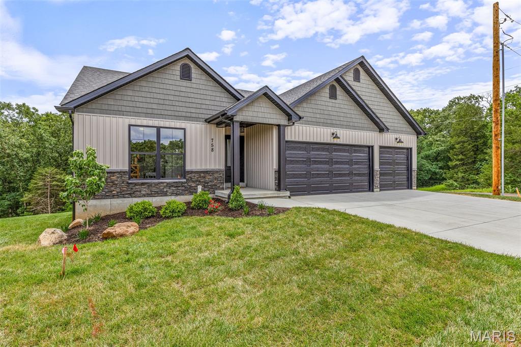 Hawk Ridge Estates - Residential