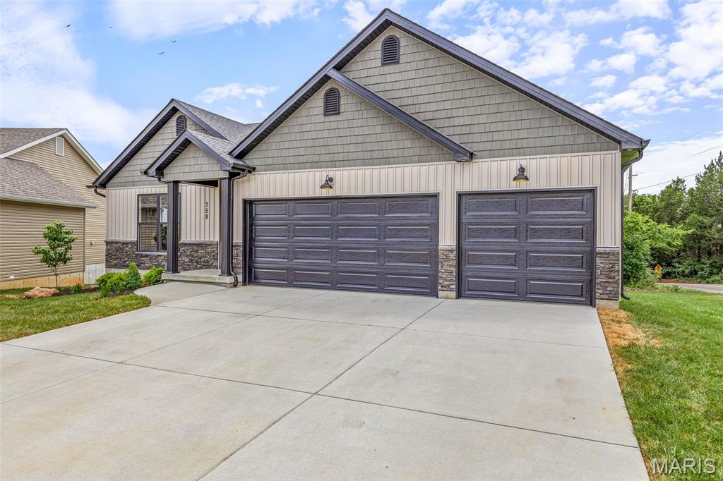 Hawk Ridge Estates - Residential