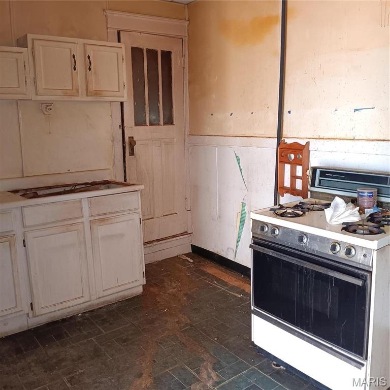 Marcus Ave Heights Add - Commercial Sale
