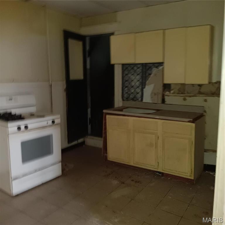 Marcus Ave Heights Add - Commercial Sale