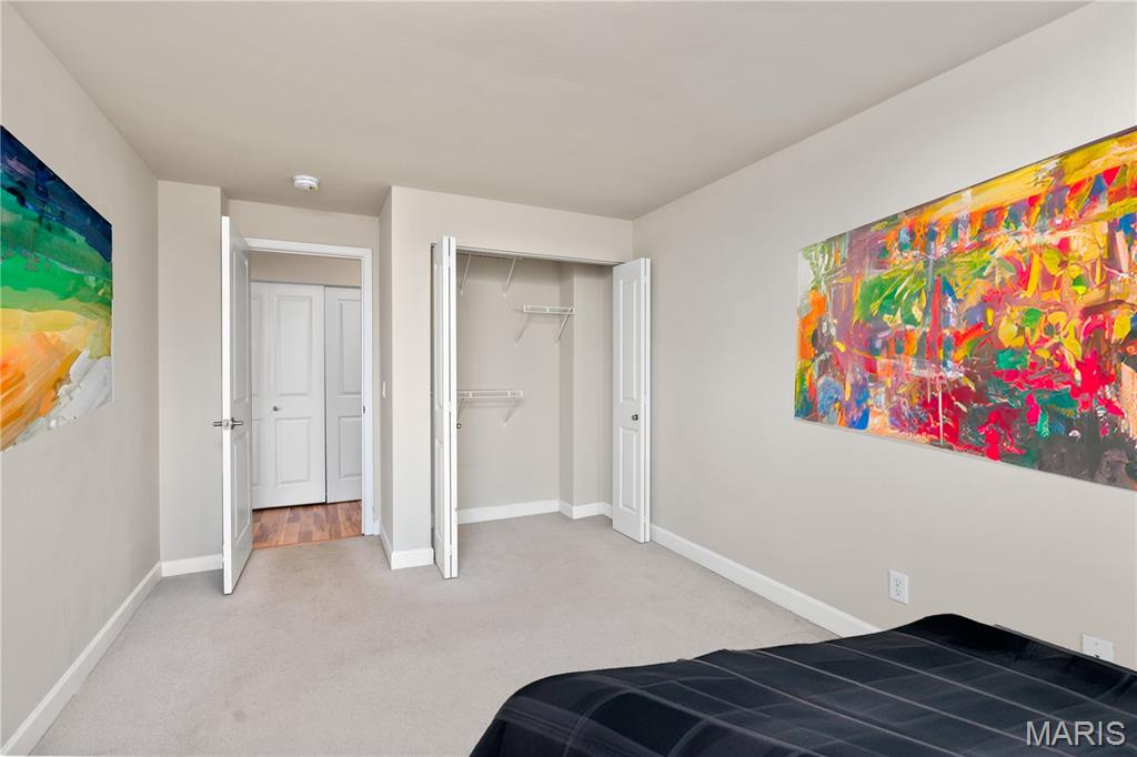 Pershing Ave Condo - Residential Lease