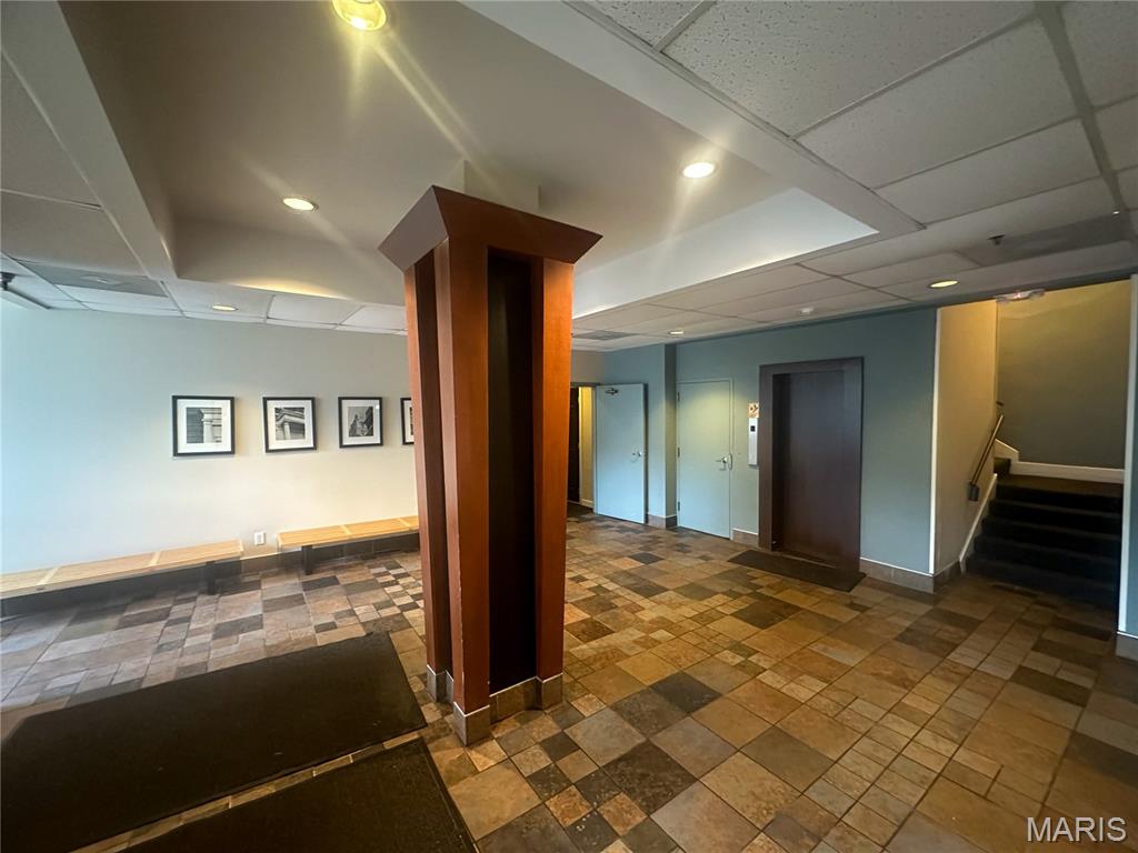 Pershing Ave Condo - Residential Lease
