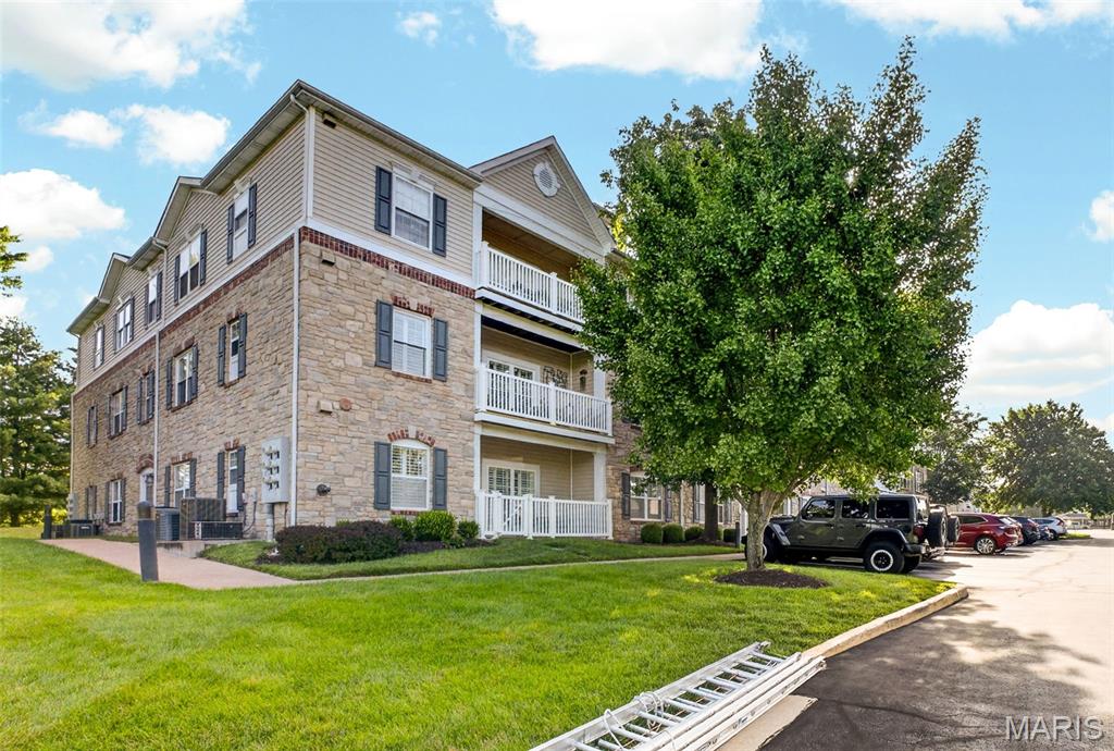 Monarch Trace Condo Three - Residential