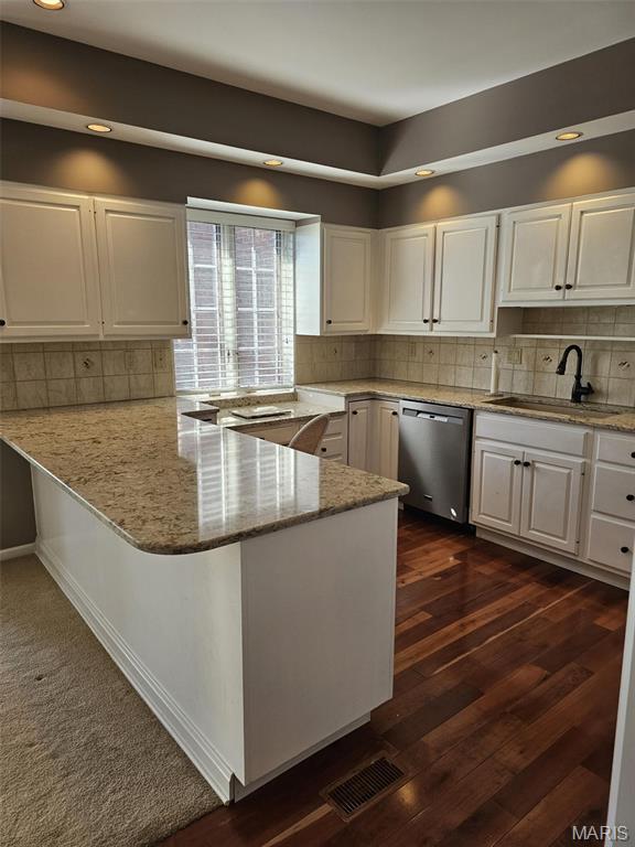 Knollwood - Residential