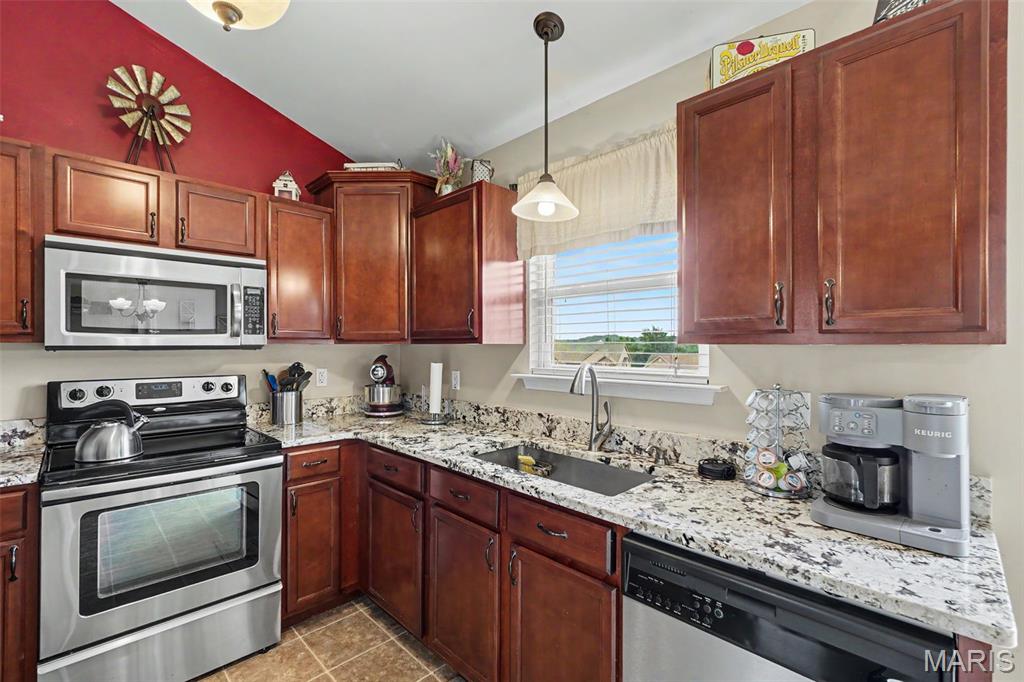 Brooks Farm Estates - Residential
