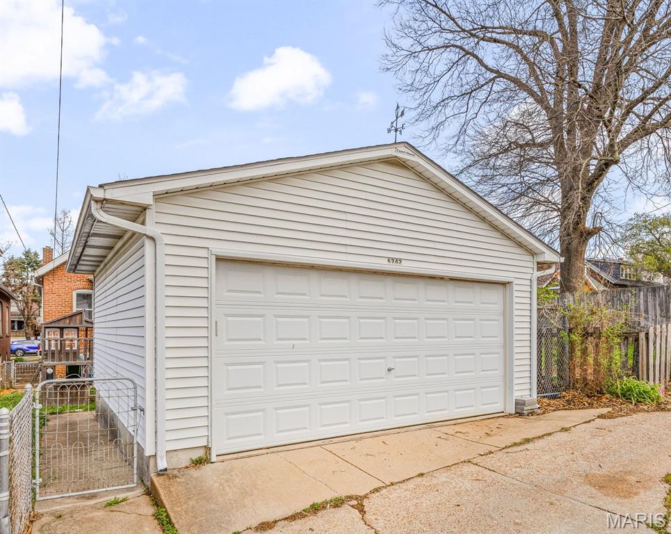 Hallocks Add/Clifton Heights - Residential