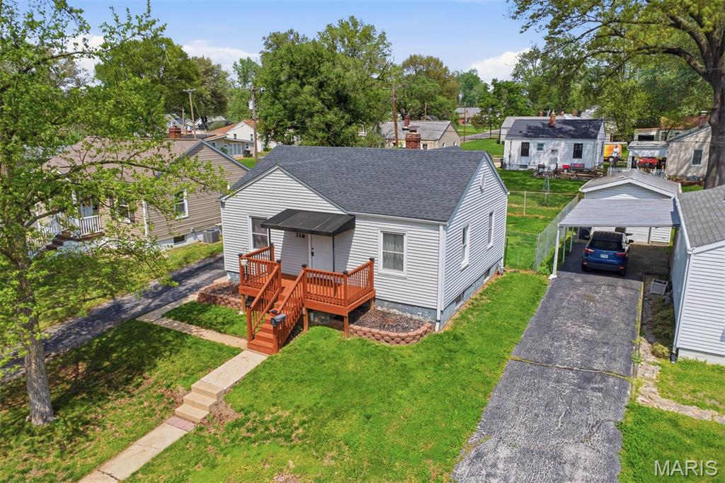 Lucinda Place - Residential