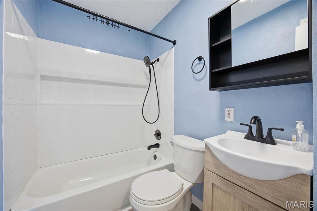 Lucinda Place - Residential