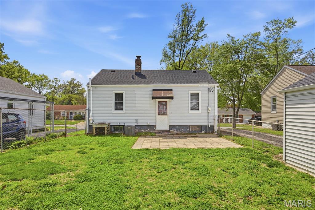 Lucinda Place - Residential