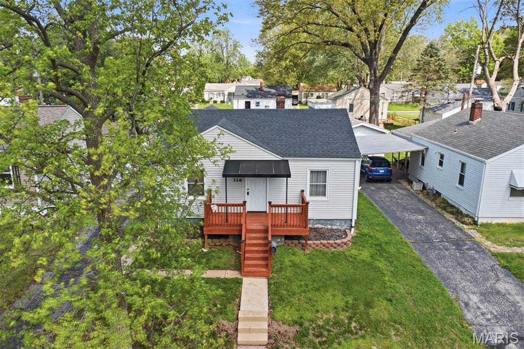 Lucinda Place - Residential