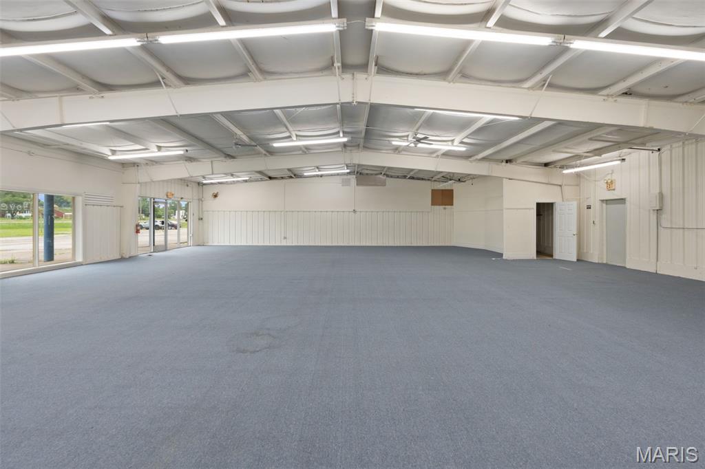 Fenton Creek Center - Commercial Sale