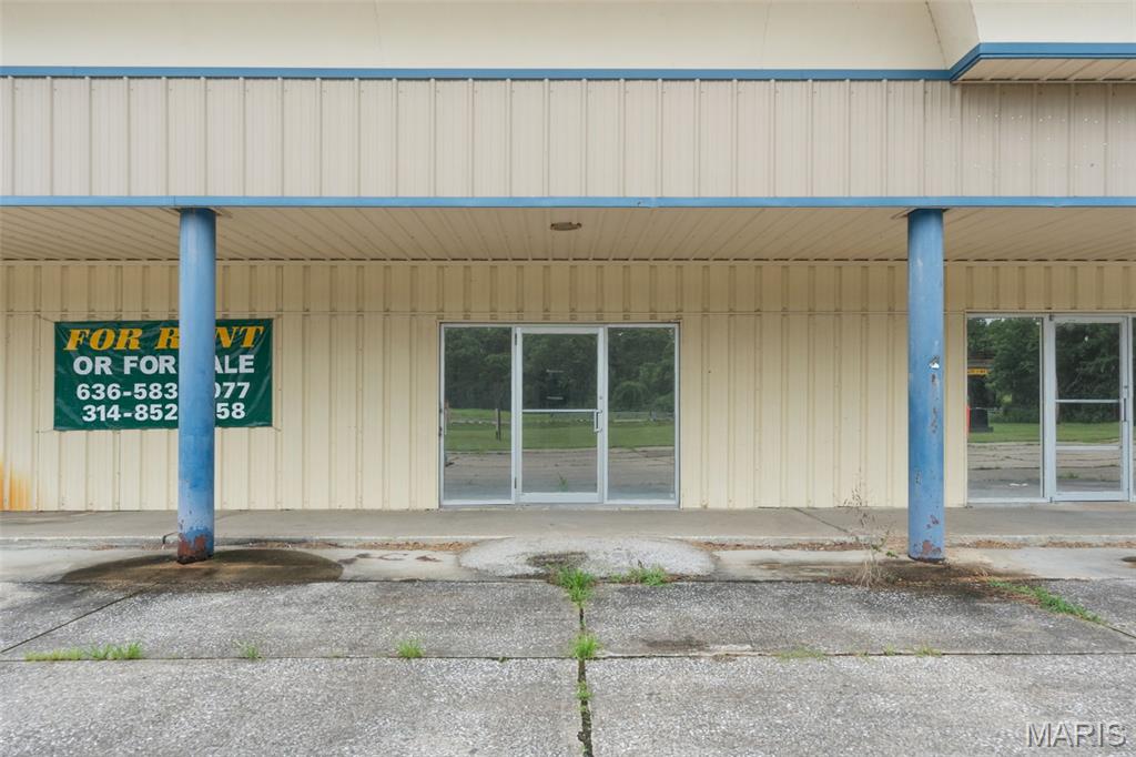Fenton Creek Center - Commercial Sale