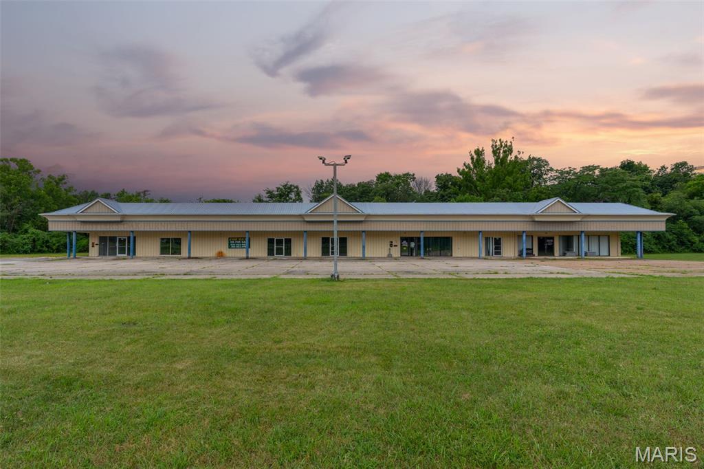 Fenton Creek Center - Commercial Sale