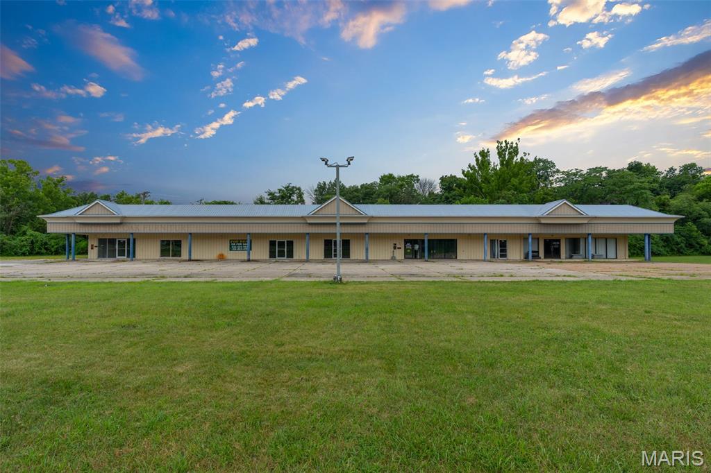 Fenton Creek Center - Commercial Sale