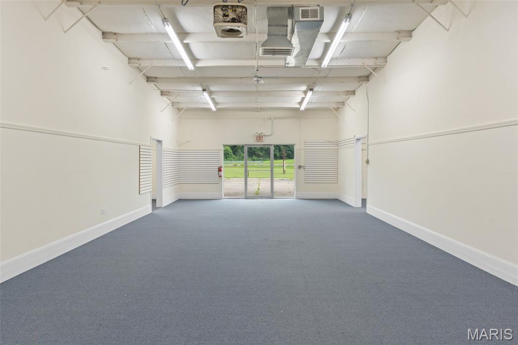 Fenton Creek Center - Commercial Sale